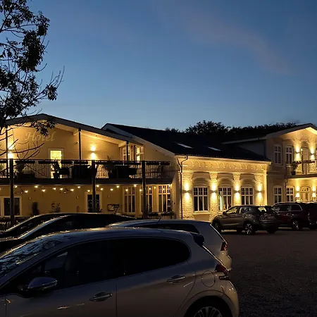Hotel Klover Es 3*