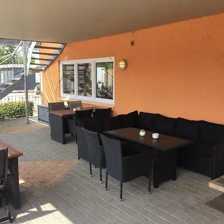 Klover Es Hotel Hellevad