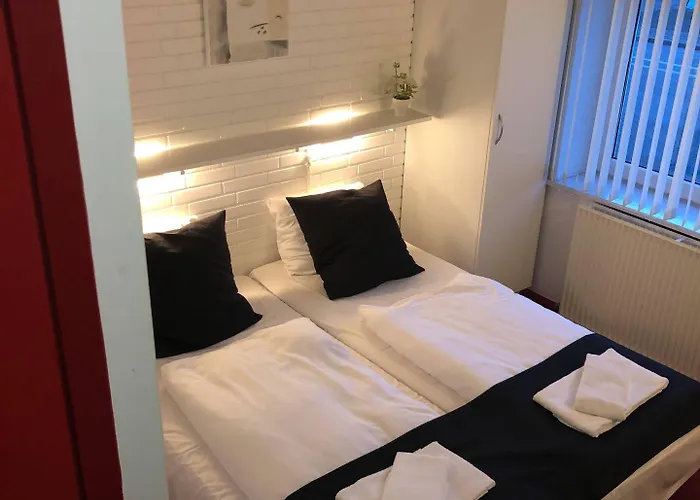 Klover Es Otel Hellevad